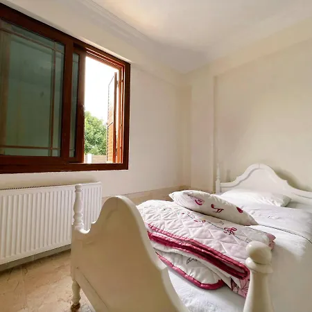 Separate With Pool And Garden In Lefkosa Apartment Kyrenia (Northern Cyprus)